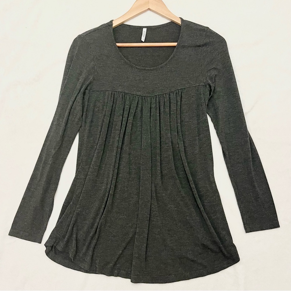 Charcoal Gray Long Sleeve Tunic Top – Size Medium